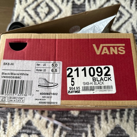 Vans - Picture 4 of 5